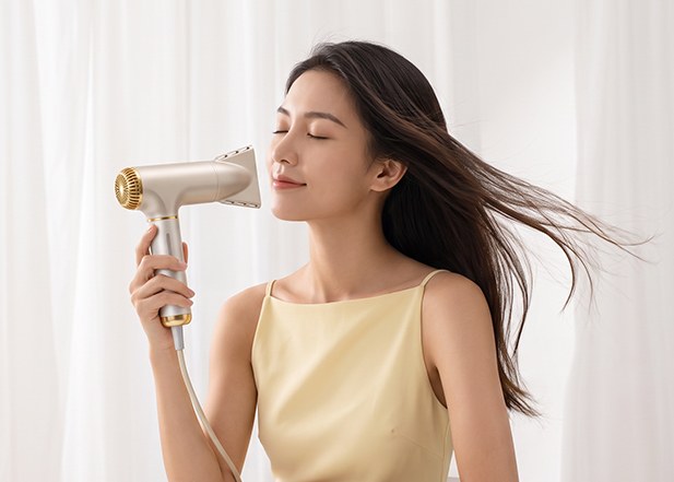 UKLISS hair dryer — fast, low-heat drying